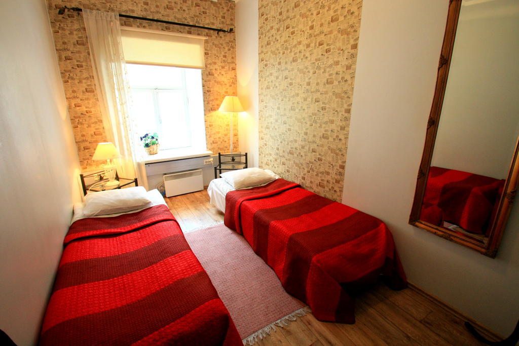 Oldhouse Hostel Tallinn Buitenkant foto
