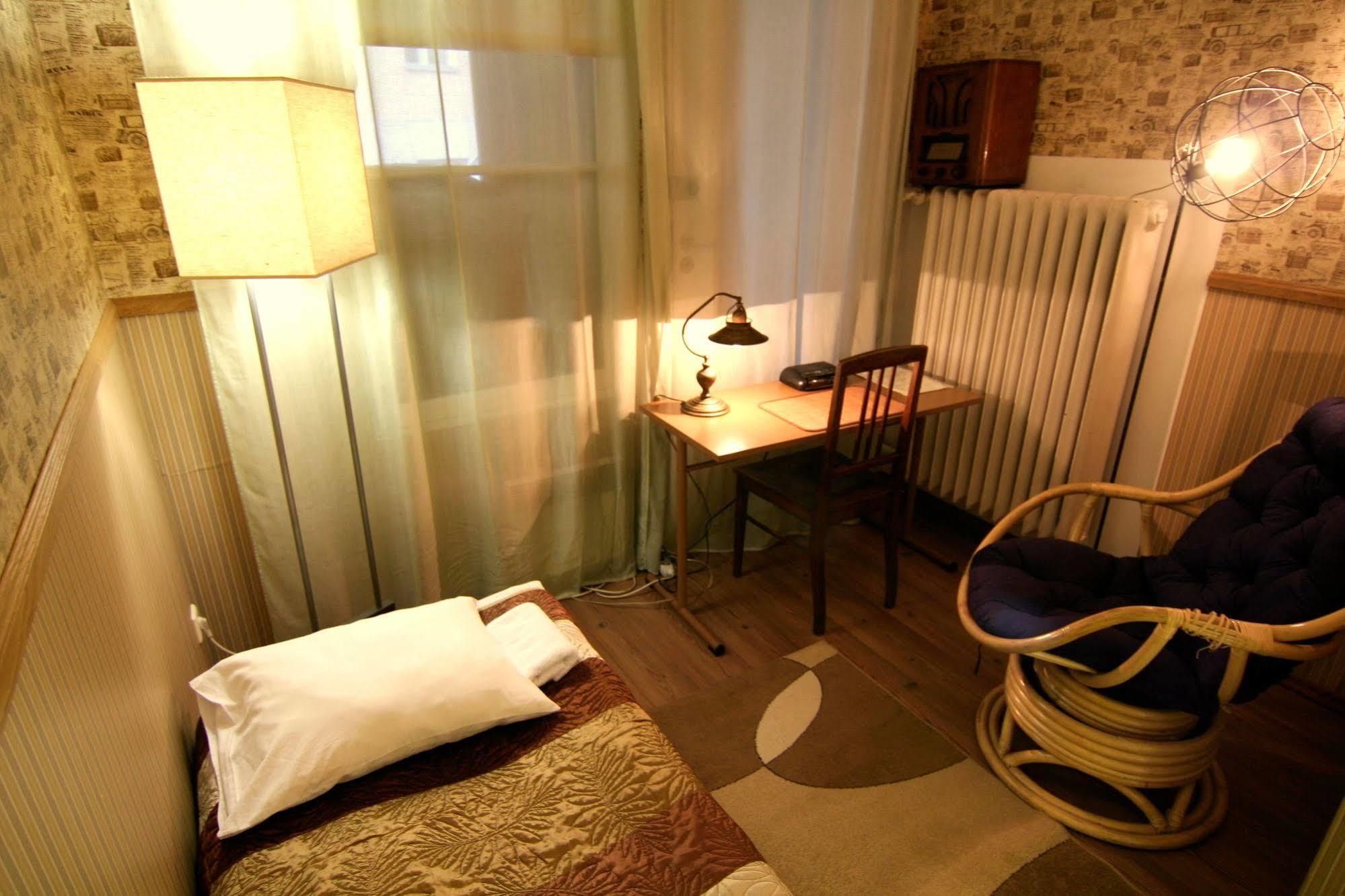 Oldhouse Hostel Tallinn Buitenkant foto