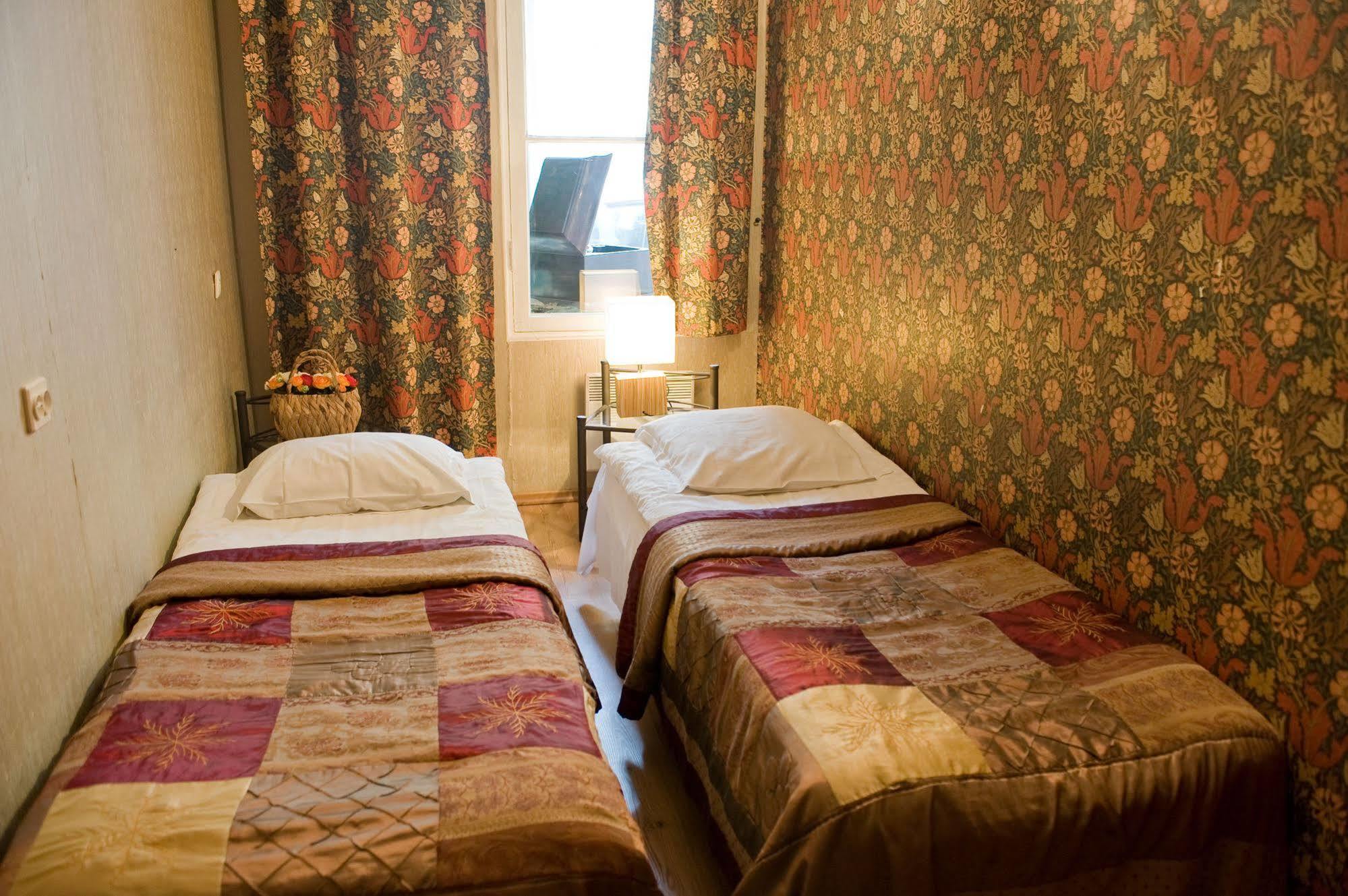 Oldhouse Hostel Tallinn Buitenkant foto